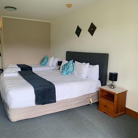 Salty Dog Inn Snells Beach Esterno foto