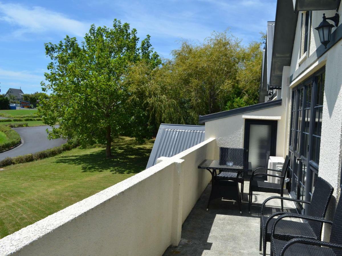 Salty Dog Inn Snells Beach Esterno foto