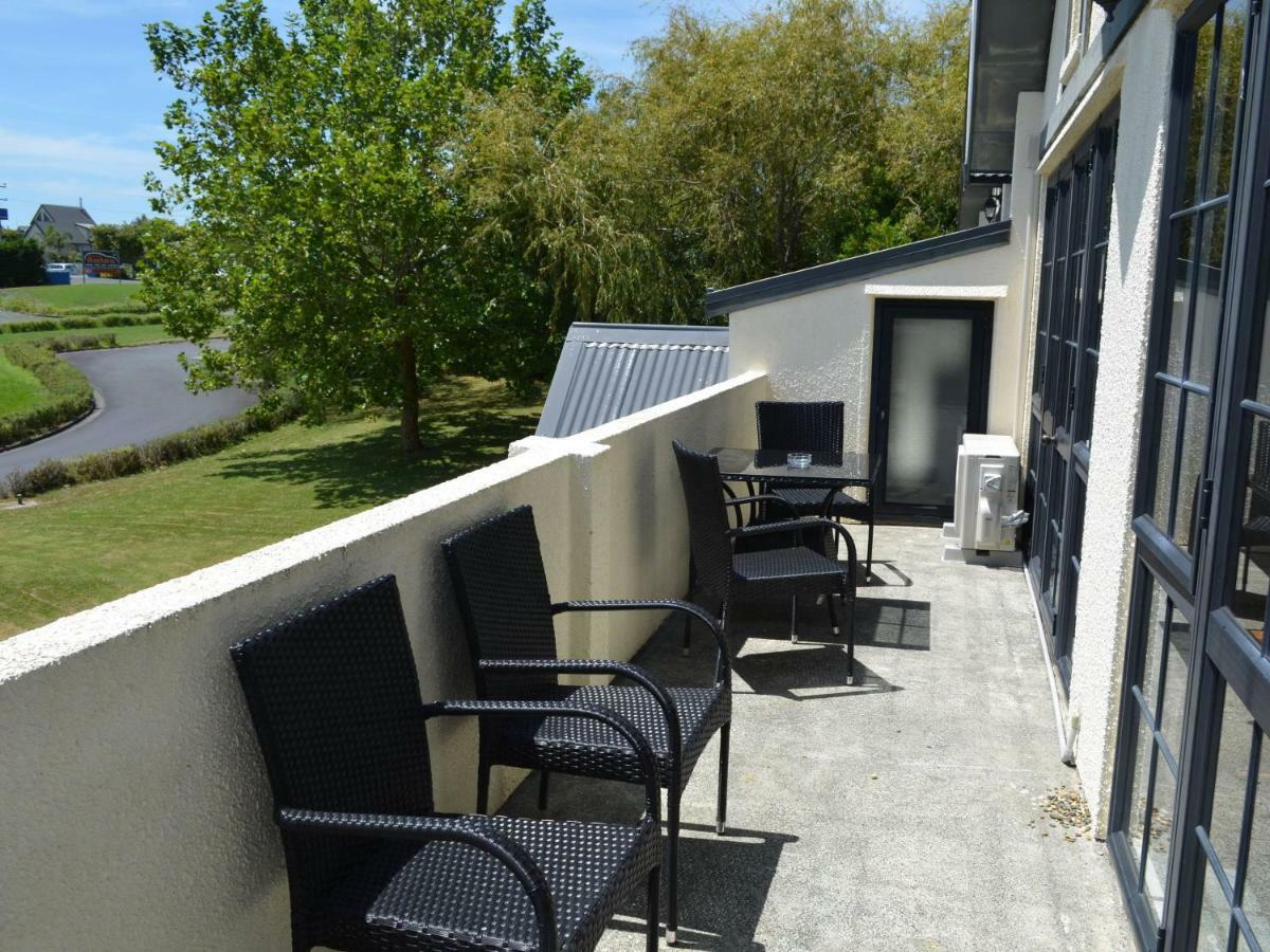 Salty Dog Inn Snells Beach Esterno foto
