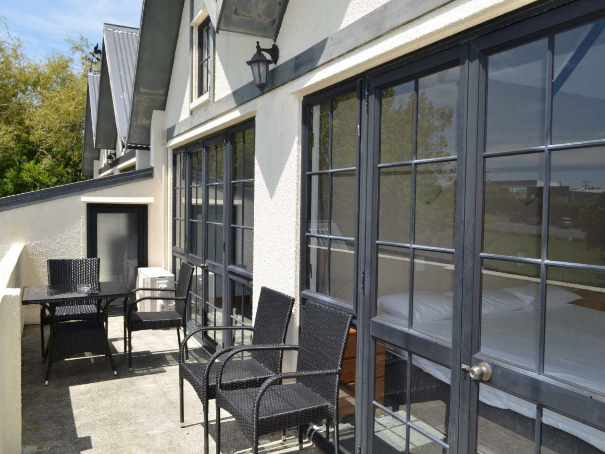 Salty Dog Inn Snells Beach Esterno foto