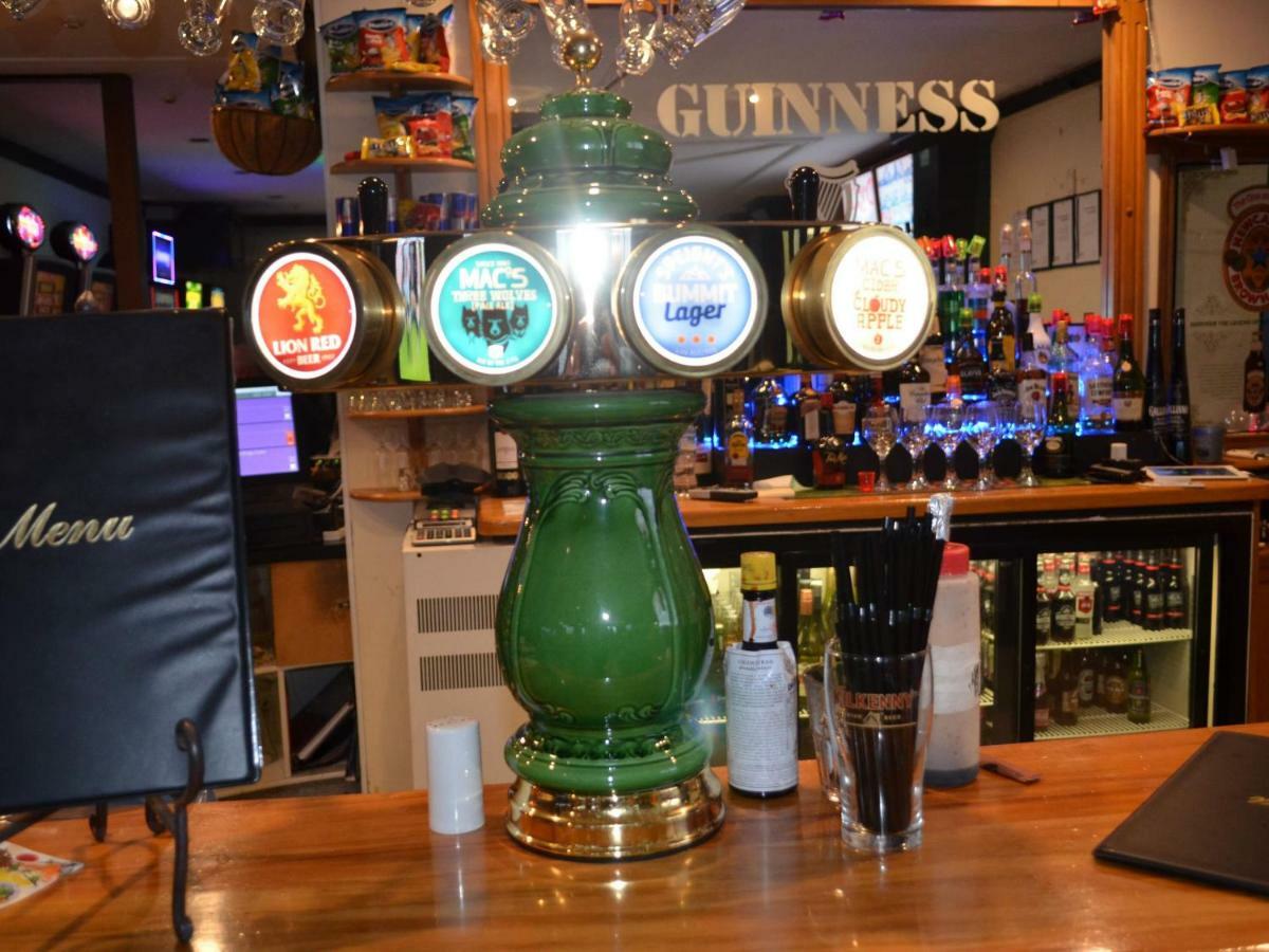Salty Dog Inn Snells Beach Esterno foto