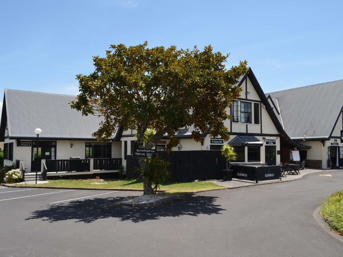 Salty Dog Inn Snells Beach Esterno foto