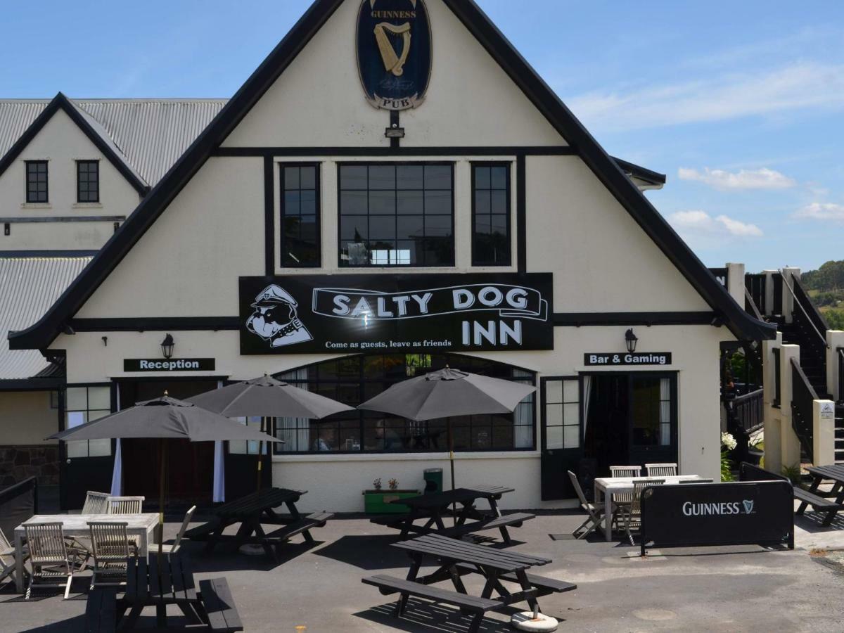 Salty Dog Inn Snells Beach Esterno foto
