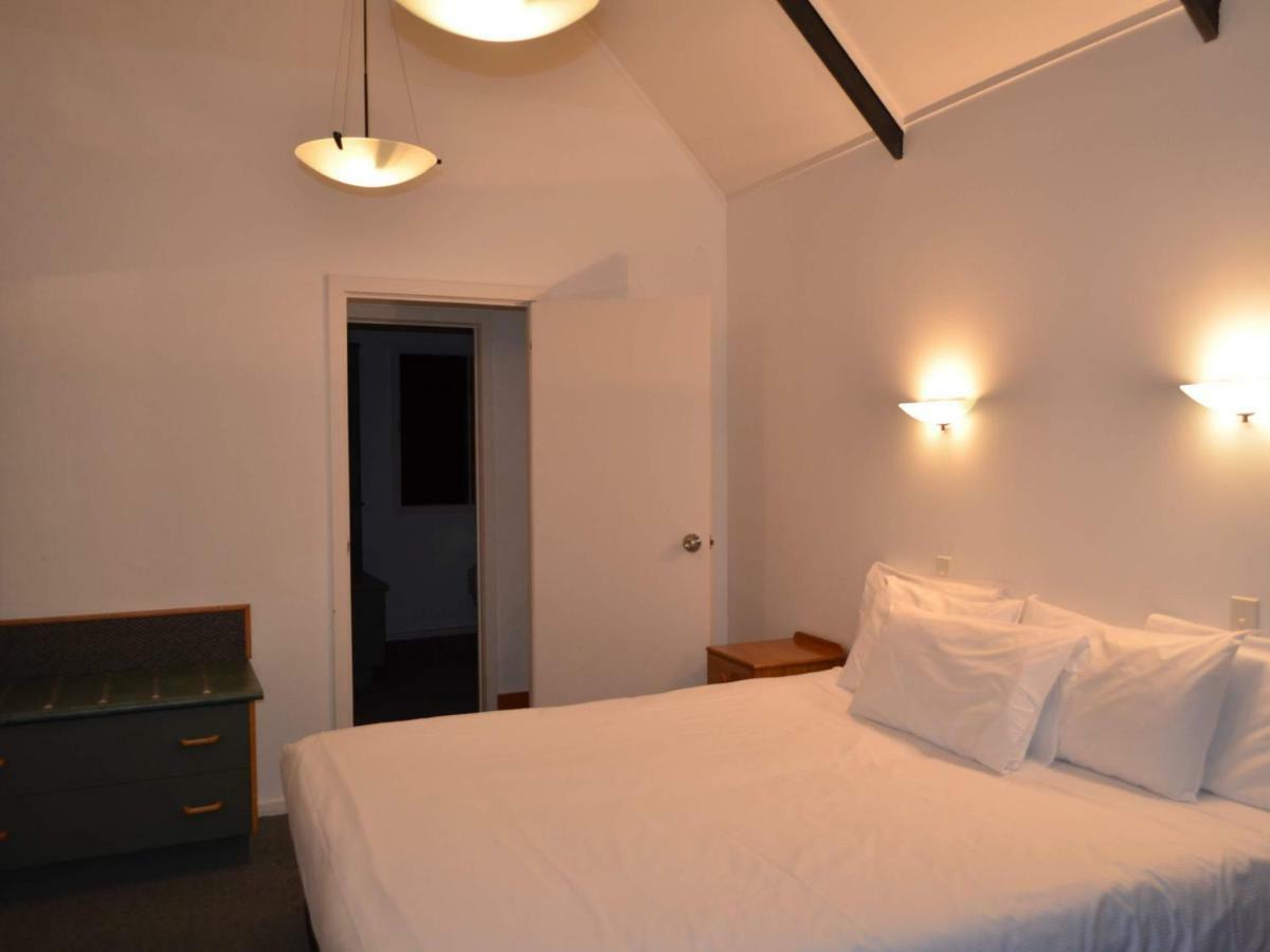 Salty Dog Inn Snells Beach Esterno foto